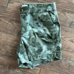 Old Navy Chino Short